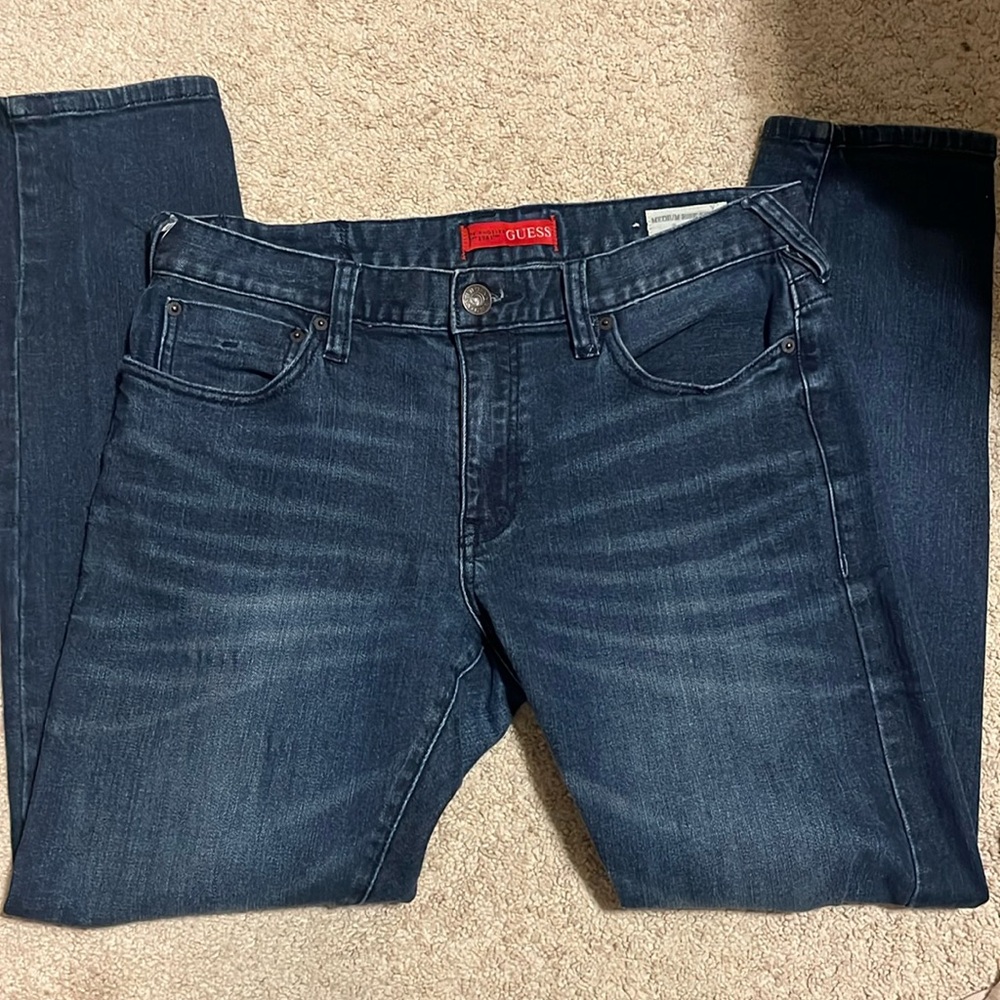 GUESS JEANS